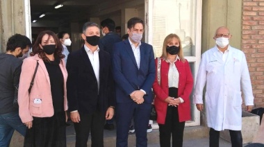 Trotta ratificó su compromiso con el fortalecimiento de la UNLaR y el Hospital Universitario