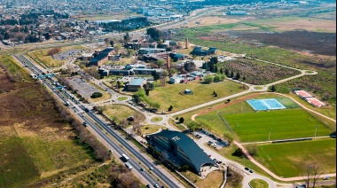 Los 49 años de la UNLZ