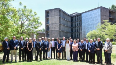 Perczyk y Katopodis firmaron convenios para la construcción de 21 nuevas obras en universidades