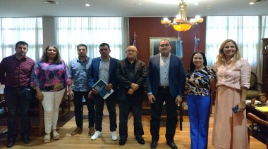 Convenio entre la UNLAR y el Consejo Profesional de Ingeniería de Telecomunicaciones