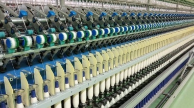 Graduados y docentes de la UTN BA pusieron en funcionamiento una fábrica textil en Angola