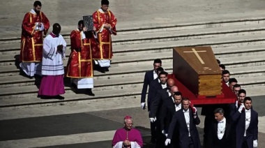 Juan Negri: “El Vaticano es un actor geopolítico importante desde su poder simbólico y espiritual”