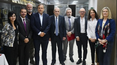 Alianza estratégica entre la UB y la AHRCC para enriquecer la formación hotelera