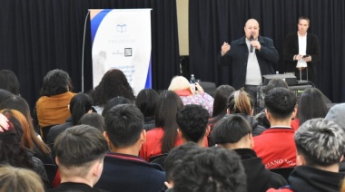 Educación financiera para jóvenes: el Instituto Progresar llevó su ciclo de conferencias a San Martín