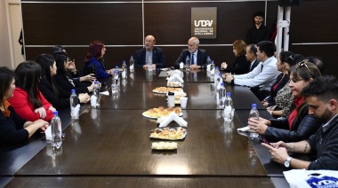 La UNDAV recibió a una comitiva de la Universidad Nacional del Este de Paraguay