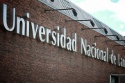 Ofrecen cursos gratuitos para mayores en la Universidad Nacional de Lanús