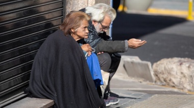 La pobreza alcanzó casi el 49% en abril, según informó la Universidad Di Tella