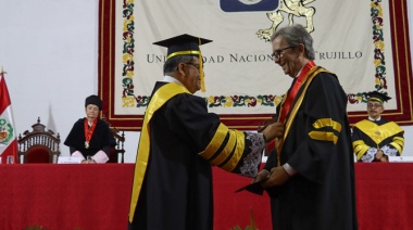 El rector Boretto recibió el Doctor Honoris Causa de la Universidad Nacional de Trujillo