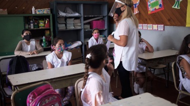 Más del 90% de los docentes de todo el país completaron su esquema de vacunación