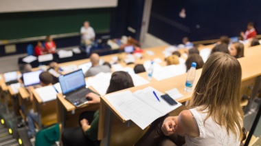 La educación privada quedó en libertad para disponer sin límites el aumento de las cuotas