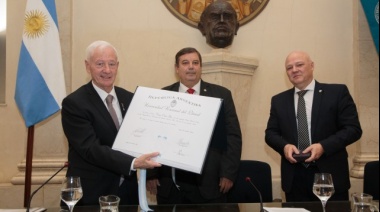 Hugo Juri recibió el Doctor Honoris Causa de la UNL