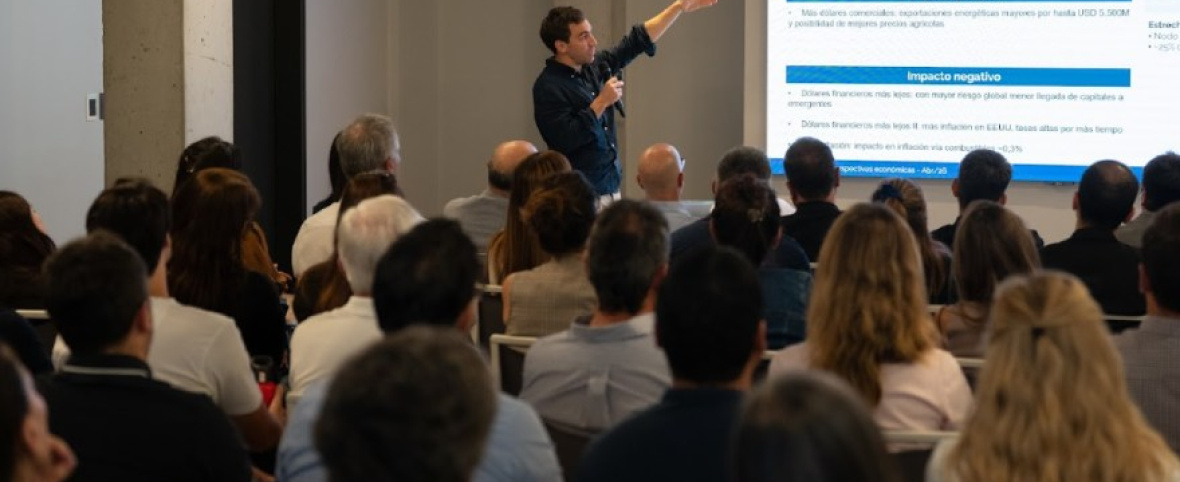 Articulación académica y sector productivo: Universidad Siglo 21 abordó las claves de competitividad en Neuquén