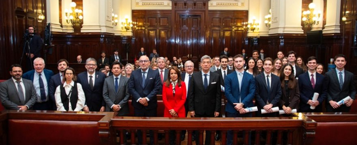 La Corte Suprema reconoció a los mejores promedios de las carreras de abogacía de todo el país
