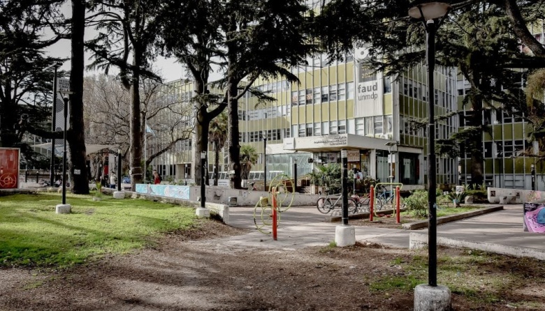 Unmdp Pese a los recortes, la UNMdP garantiza las becas 2025 y en agosto abre ...