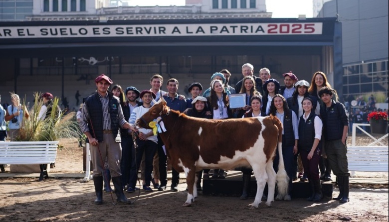 Premios y aplausos para la UNLZ en la Expo Rural 2025 - Universidades Hoy