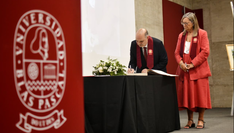 Gabriel Raya Tonetti asumió como nuevo rector de la Universidad Blas Pascal