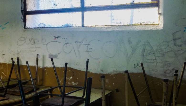 Silvia Grinberg: "El problema no es que la escuela no haga nada, sino que hace mucho más de lo que puede"