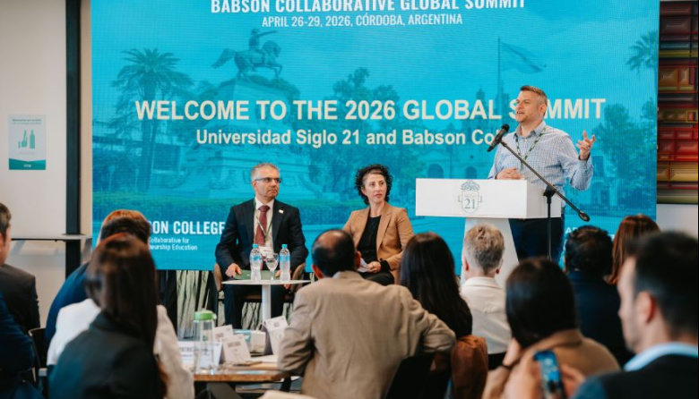 Universidad Siglo 21 lideró la agenda internacional de educación y emprendimiento en el Babson Global Summit 2026