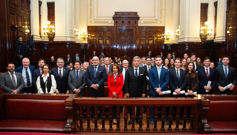 La Corte Suprema reconoció a los mejores promedios de las carreras de abogacía de todo el país