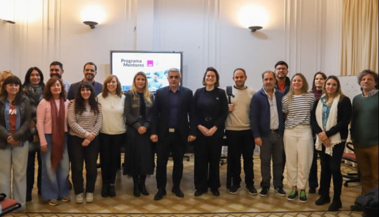 La UNR lanzó el Programa de Mentores