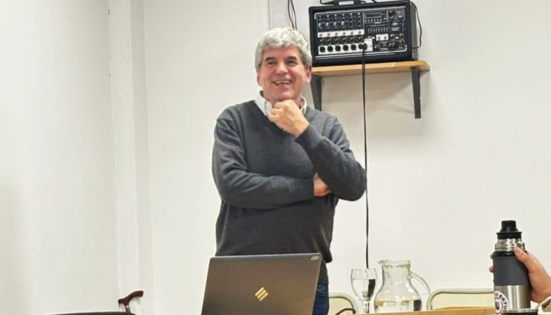 Francisco Tamarit: “La inteligencia artificial cambia las capacidades de aprender en el aula”