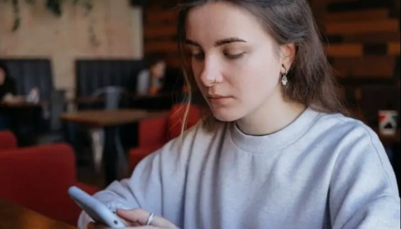 Un estudio de la UdeSA analiza cómo TikTok redefine la agenda cultural