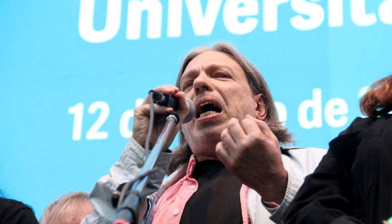 Daniel Ricci: "Las universidades públicas están de pie"