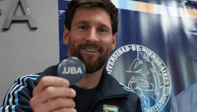 Messi recibió el Doctor Honoris Causa de la UBA: “Es un orgullo muy grande”
