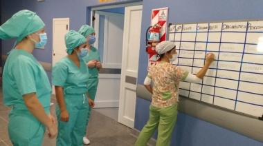 Estudiantes de Instrumentación Quirúrgica de la UNAU comenzaron sus prácticas profesionales