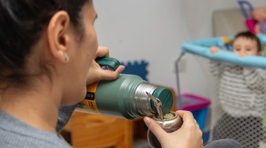 Un estudio confirma que el mate es beneficioso para la lactancia, pero que el café tiene sus riesgos