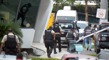 Delincuentes armados toman rehenes en la Universidad de Guayaquil
