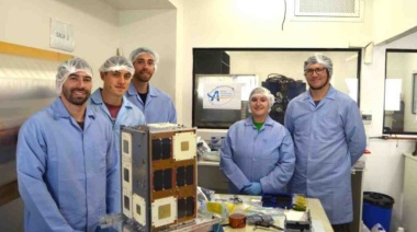 De la UNLP a la NASA: la Facultad de Ingeniería presenta al satélite Atenea que sobrevolará la Luna