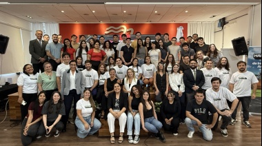 La Universidad de la Cuenca del Plata llevó a cabo el primer HakIAton