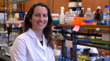 Nanotecnología para la salud: la argentina Ana Sol Peinetti obtiene el Premio Fima Leloir 2025