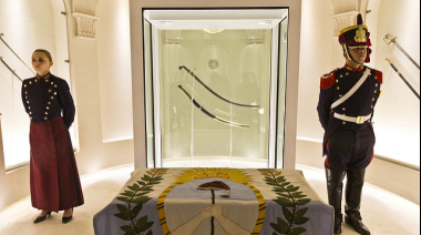 El sable corvo de San Martín, entre el debate jurídico y su valor como símbolo nacional