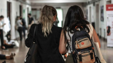 Argentina lidera en cantidad de estudiantes universitarios, pero está detrás en graduados frente a Chile y Brasil