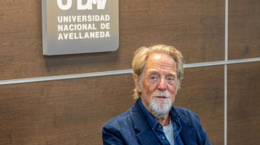 Un intelectual estadounidense advierte sobre IA, vigilancia y una nueva oligarquía digital