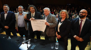 Alejandro Dolina recibió el título de Doctor Honoris Causa de la UBA