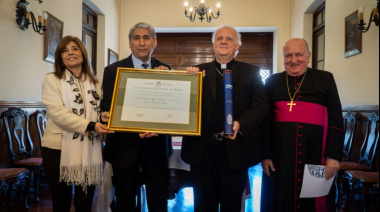 La UNSa entregó el título de Doctor Honoris Causa en memoria del Papa Francisco