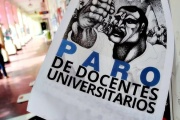 Docentes universitarios inician un paro de 72 horas en reclamo por la ley de financiamiento