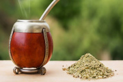 Un estudio de la UBA investiga cómo el mate podría retrasar la aparición del Parkinson