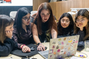 Frente a la brecha de género en IA, Chicas en Tecnología convoca a jóvenes latinoamericanas a IA Camp