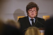 La confianza en el Gobierno de Milei volvió a caer y quedó en el peor nivel de su gestión