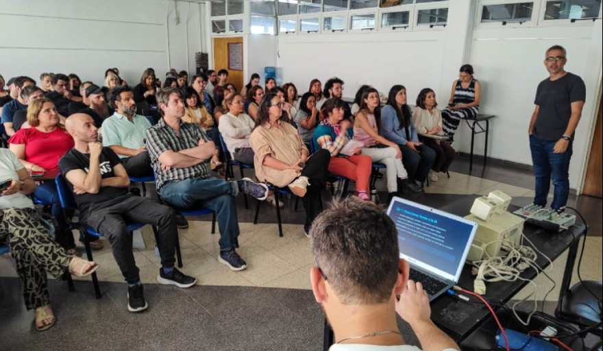 La UNGS incorpora IA en la gestión universitaria