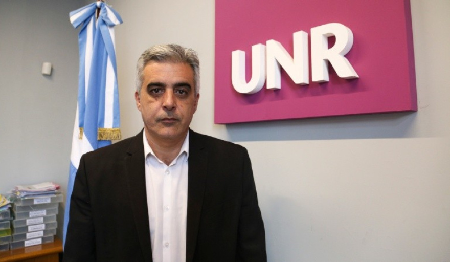 Bartolacci respaldó el reclamo de docentes y no docentes, pero instó a sostener "la universidad abierta"