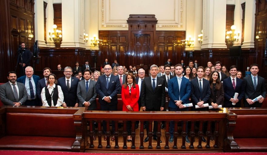 La Corte Suprema reconoció a los mejores promedios de las carreras de abogacía de todo el país