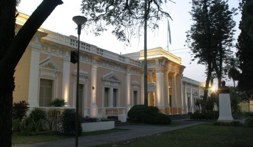 La UNT ofrece una diplomatura sobre bienestar y cuidado estudiantil