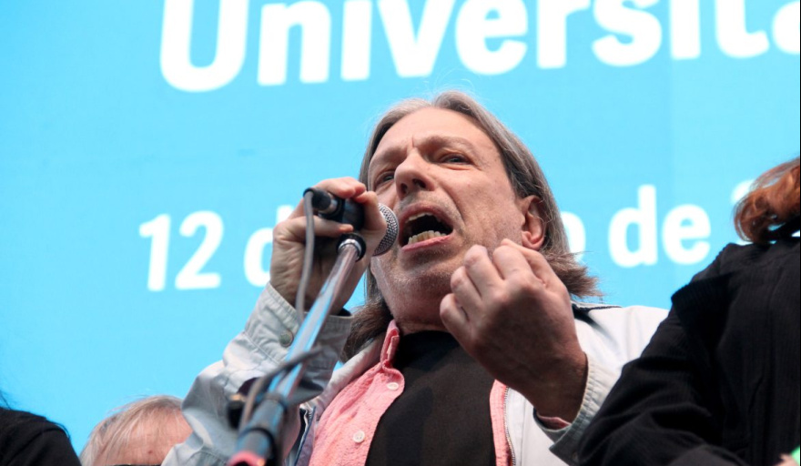 Daniel Ricci: "Las universidades públicas están de pie"